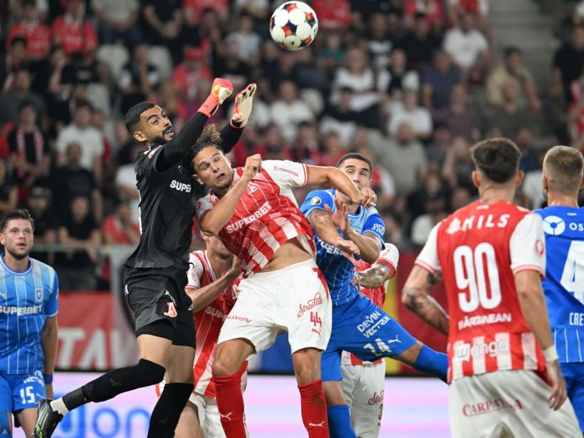 Dinamo distruge campioana Craiova: 5-1 într-un derby incendiar cu eliminare și tensiuni în tribune