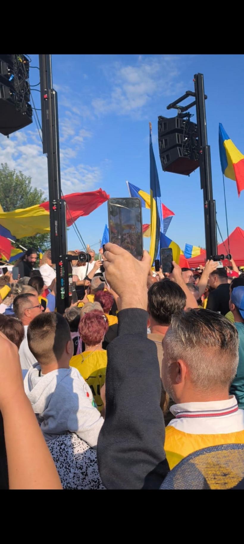 REPORTAJ: Pogorârea lui Georgescu la târgul de la Călugăreni: între „să moară mama”, râgâieli și „biruința neamului” 19019936
