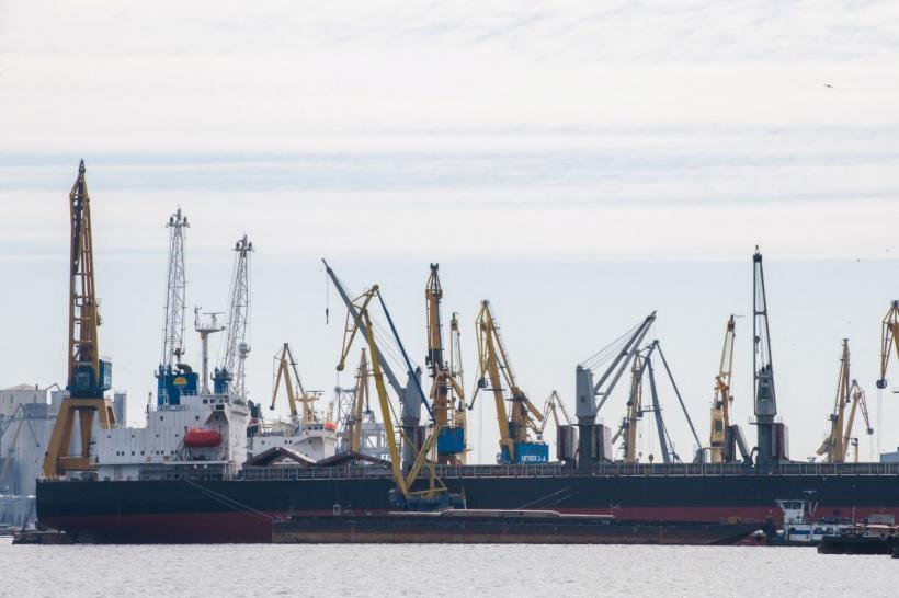 Securitate sporită în Portul Constanța: Două sisteme autonome vor patrula zona digurilor