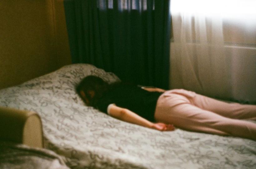 Cum învingi jet lag-ul. Alimentele și băuturile care te ajută să te adaptezi mai repede după o călătorie lungă