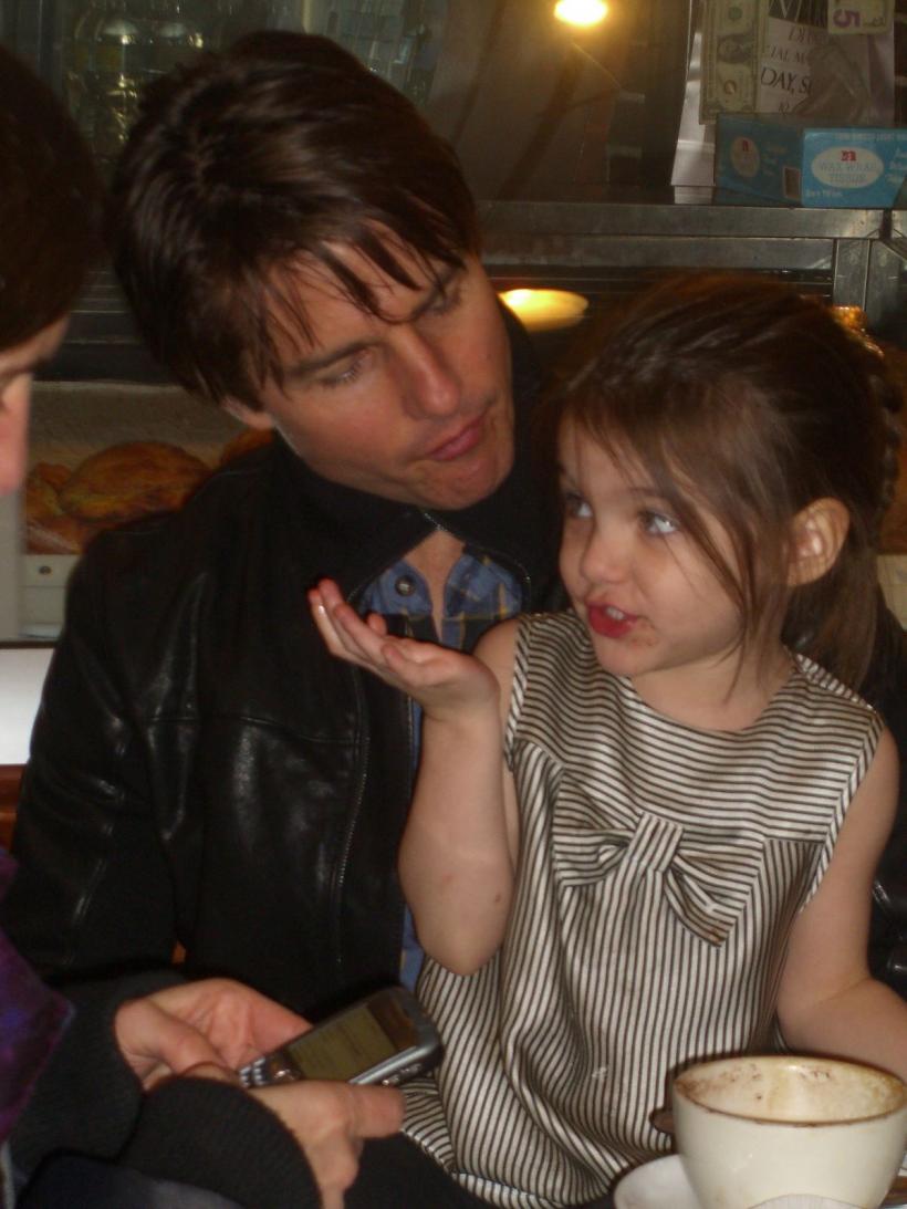 De ce copiii de actori celebri renunță la numele părinților? Tom Cruise și Brad Pitt, renegați de fiicele lor  19020191