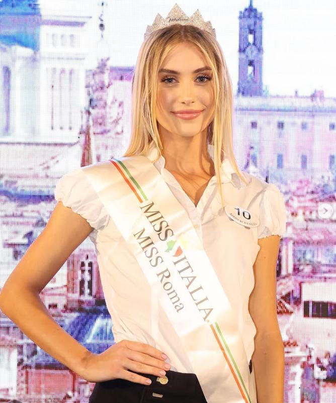 Tânără mamă cu rădăcini românești devine Miss Roma: „Părinții mei sunt din România, dar eu reprezint capitala" 19020209