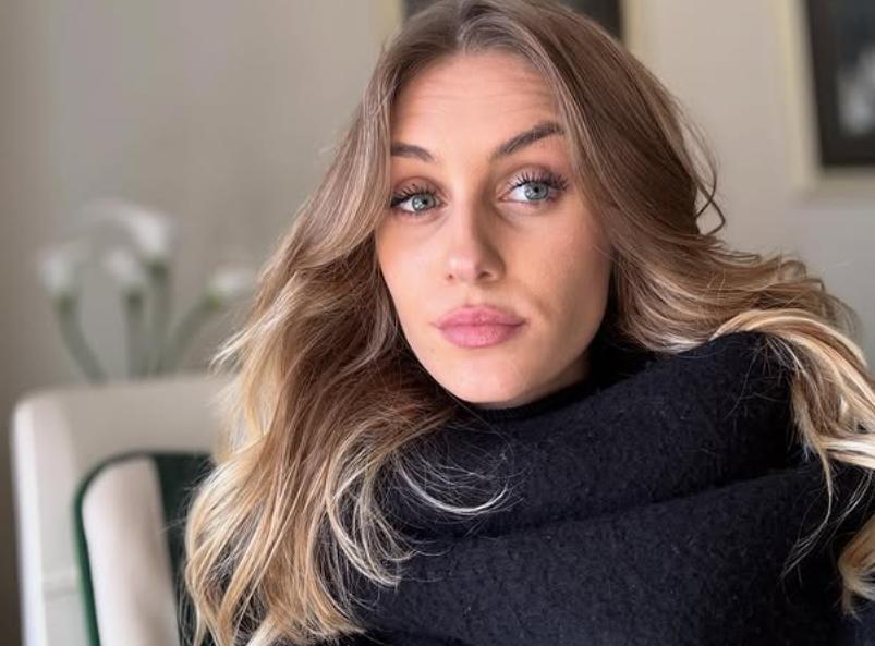 Tânără mamă cu rădăcini românești devine Miss Roma: „Părinții mei sunt din România, dar eu reprezint capitala" 19020211