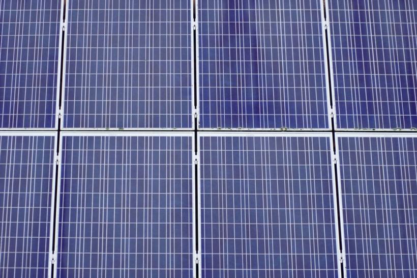 Iași construiește cel mai mare parc fotovoltaic municipal din România. Investiția de aproape 10 milioane de euro transformă fosta centrală pe cărbune