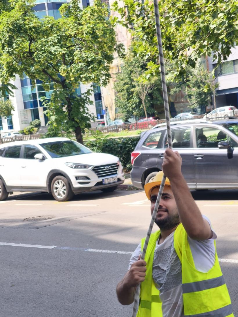 REPORTAJ: Salahor pentru o zi în construcții. ​​​​​​​Când ridici 180 de găleți cu ciment până acolo unde începe cerul și n-ai ce pune pe masă 19020350