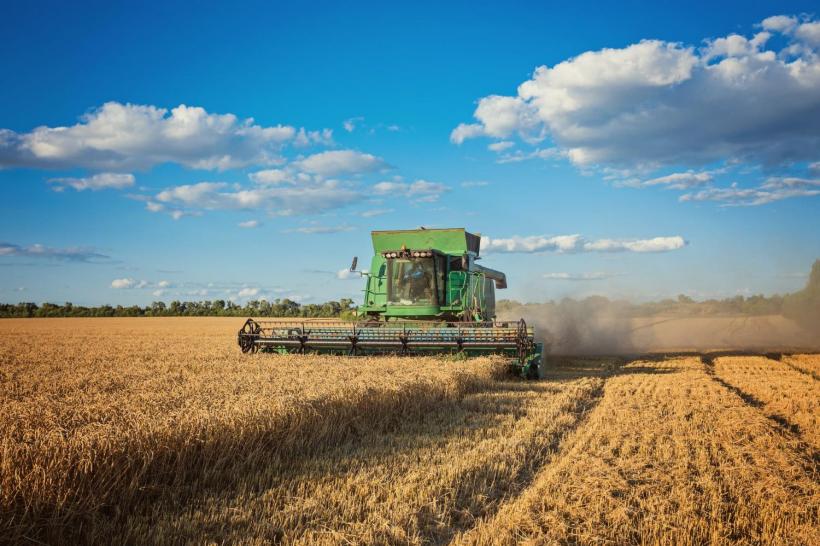 Vești bune pentru agricultori. Guvernul acordă mai mulți bani pentru motorină