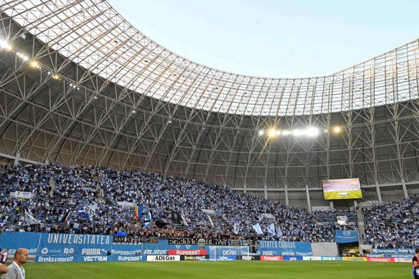 Craiova a părăsit Liga Campionilor. Un stadion plin și doar câțiva fotbaliști