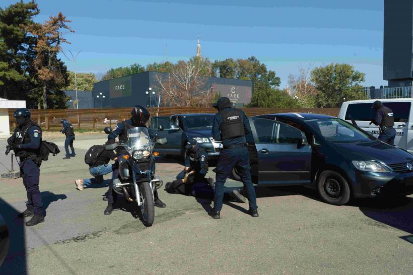 „Mascații” Jandarmeriei au cumpărat motociclete de mare viteză și pentru drumuri greu accesibile de o jumătate de milion de euro