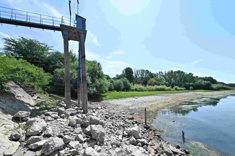 Nivelul apei la Centrala de la Cernavodă a crescut cu 2 cm 19021051