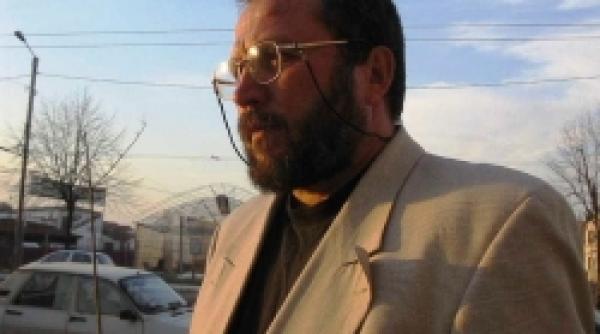 sa ne cunoastem scriitorii nichita danilov arlechin la marginea timpului