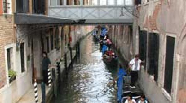 cat costa o casa in uniunea europeana