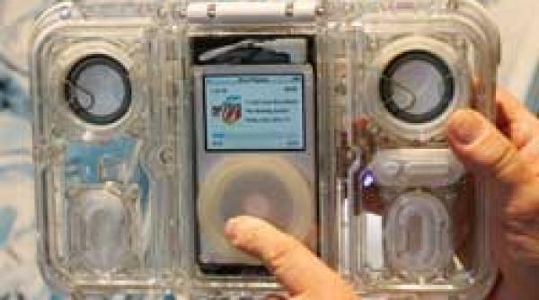 inovatie impatimitii asculta muzica sub apa