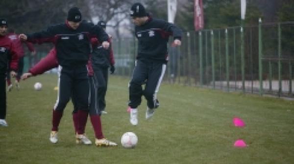 rapid titlul se joaca