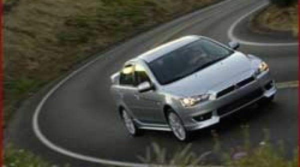 s a lansat noua gama lancer sport