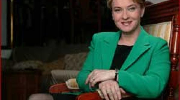 astazi e ziua ta mona nicolici