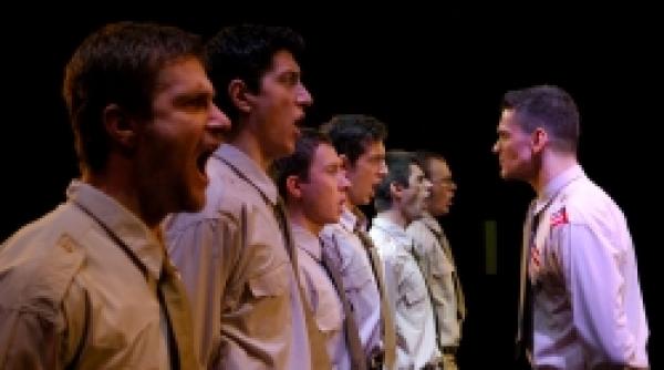 adevaruri despre viata biloxi blues sau lectia de curaj