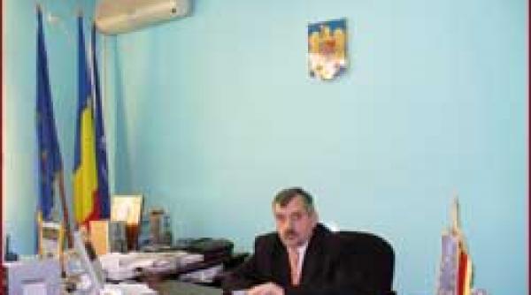 politisti de dat afara