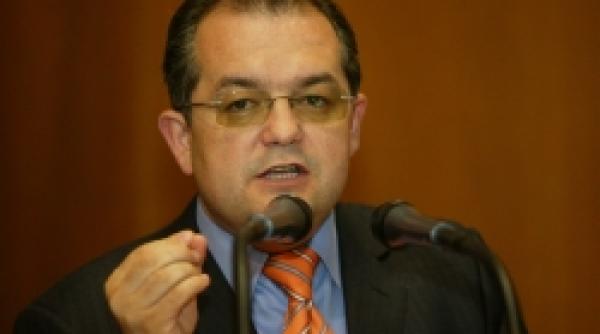 replica pedista boc avocatul lui basescu