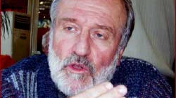 invazie revolutionarul care vaneaza reptilieni