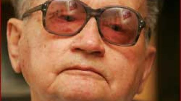 soldatul jaruzelski fostul lider comunist ar putea fi retrogradat