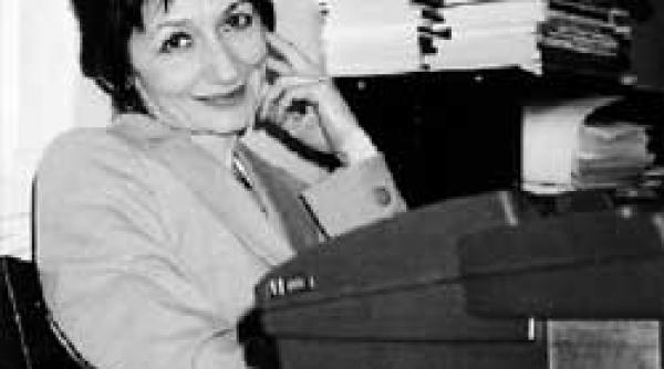 sa ne cunoastem scriitorii marta petreu