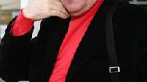 dumitru dragomir cu stadionul gol