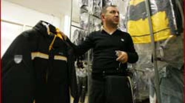 imbracam toata lumea romanii produc cele mai bune haine de schi