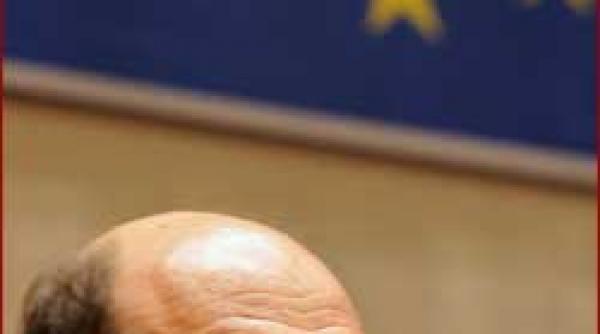 ipoteza se amana europarlamentarele