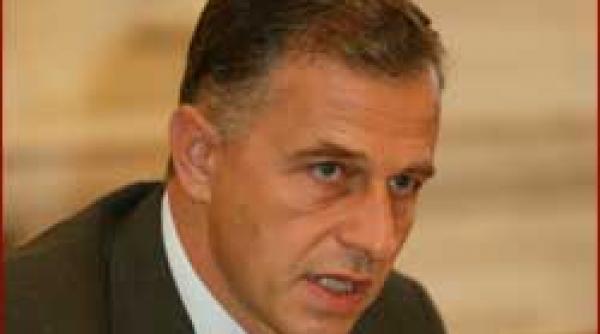 mesaj pentru parlament basescu da replica