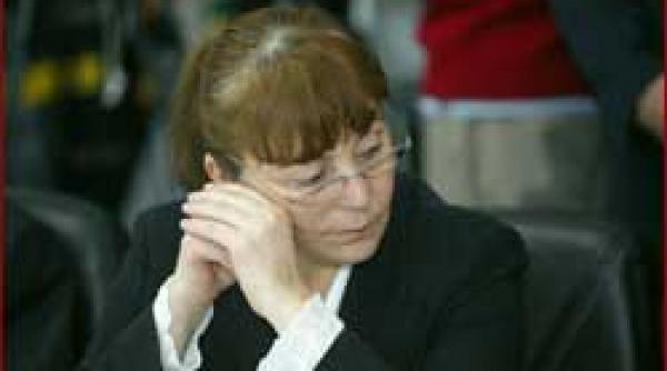 macovei demisa de senat