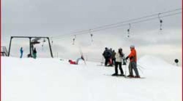 muntele mic departe de vara in plina ninsoare