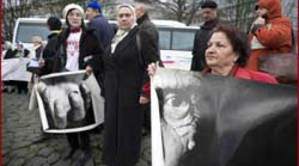 haga srebrenita genocid cu jumatate de norma