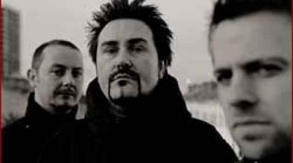 therapy live concert rock pe acoperisul tnb