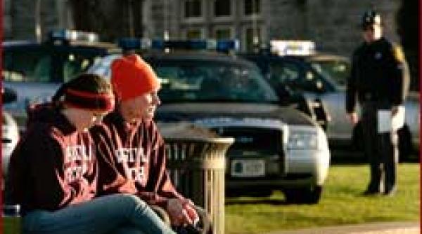 portret robot un asiatic retras