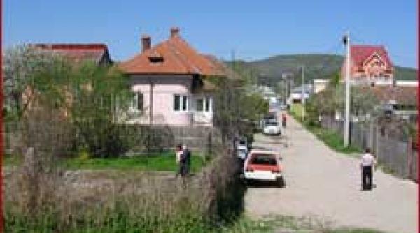 rm valcea primarul face legea pe tarla