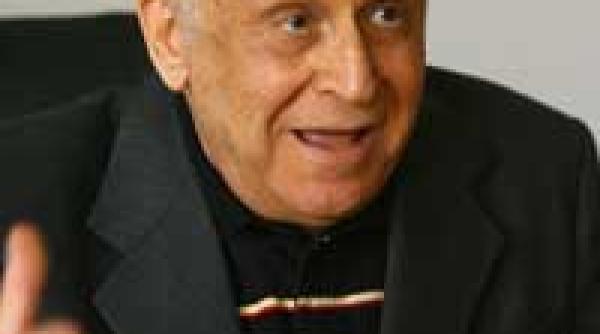 ion iliescu factor perturbator in loc de factor de echilibru