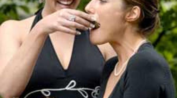 ghici cine vine la cina