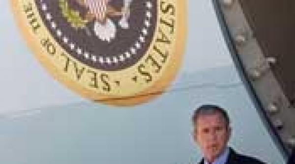 americanii ne dau cu flit