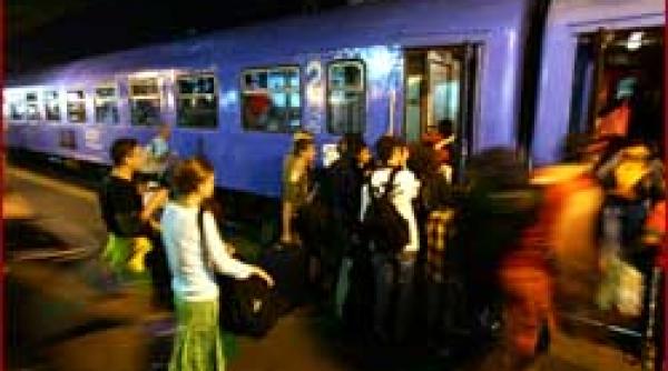 orar programul pentru minivacanta de 1 mai