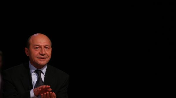 totul sau nimic pentru basescu