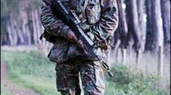 printul harry schimba irak ul cu afaganistan