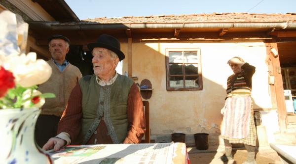 comunistii au fost mai rai ca boierii