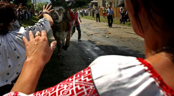 obicei de rusalii la manastirea