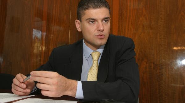 acuzatii boureanu este dator la stat