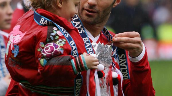 imperatorul ryan giggs