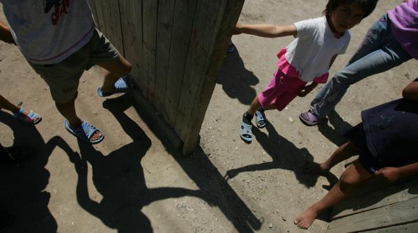 romanii fara cnp ingroapa spitalele