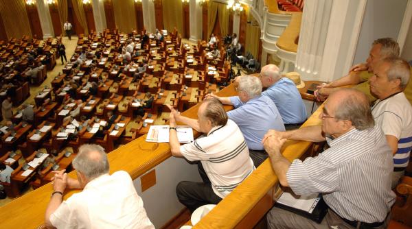 pensionarii catre alesi nesimtiti