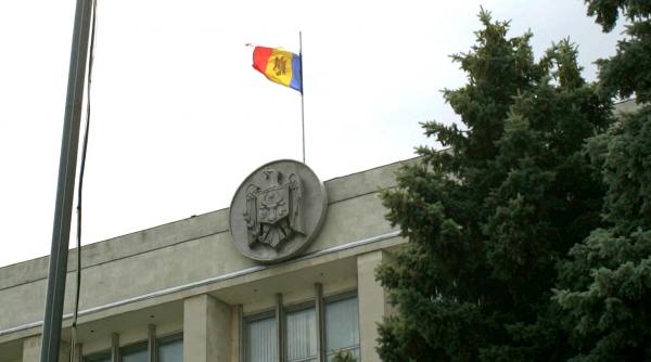 voronin a decretat drapelele in berna