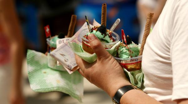 vanzari duble de inghetata