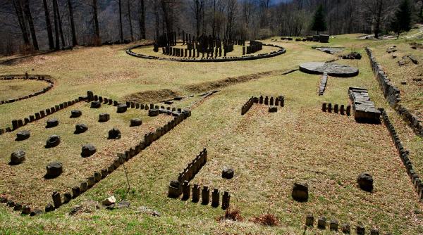 muntii orastiei jaful continua